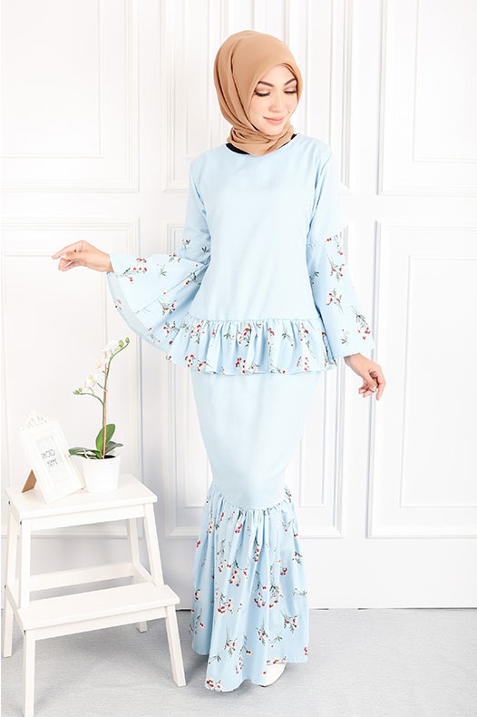 QA-549 WOMEN'S FLORAL KURUNG LIGHT BLUE